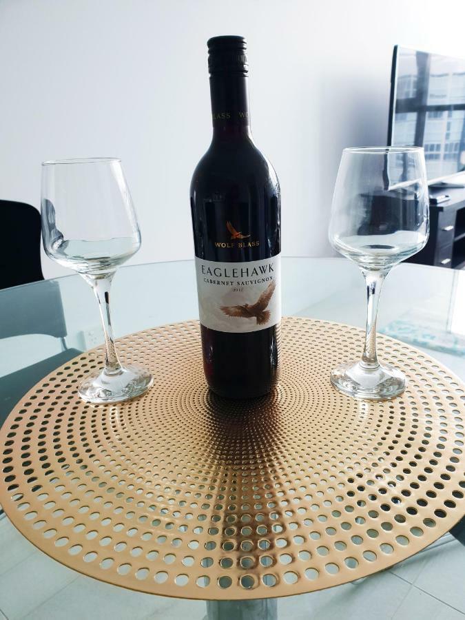 Ferienwohnung 2Br Food & Drink Hub ★Gym★Pool★Views★Roof Terrace Brisbane Exterior foto