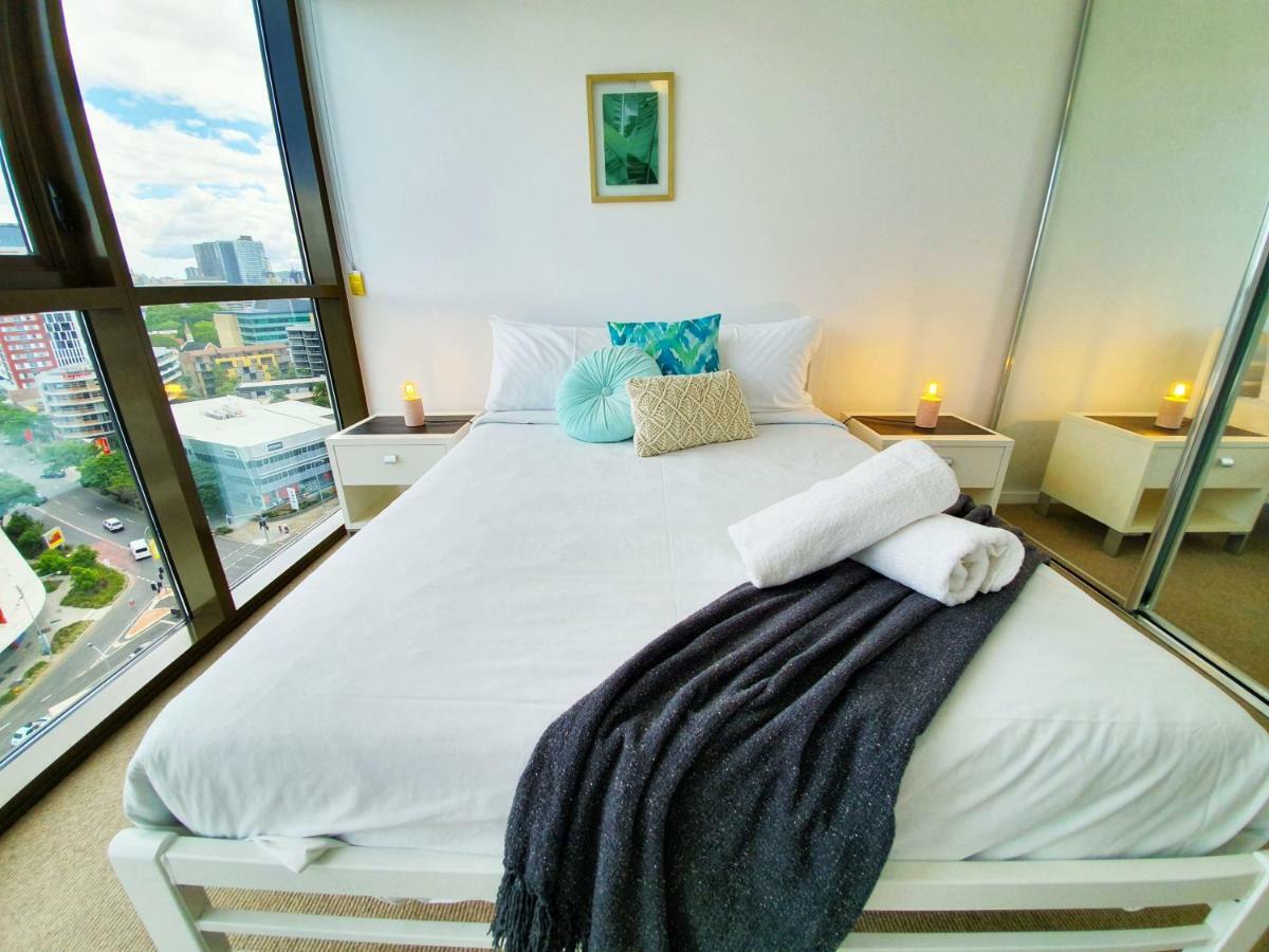 Ferienwohnung 2Br Food & Drink Hub ★Gym★Pool★Views★Roof Terrace Brisbane Exterior foto